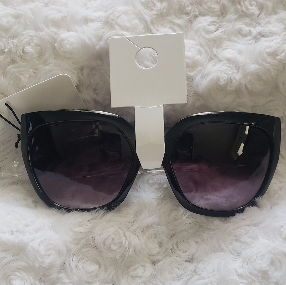 Shady sunnies